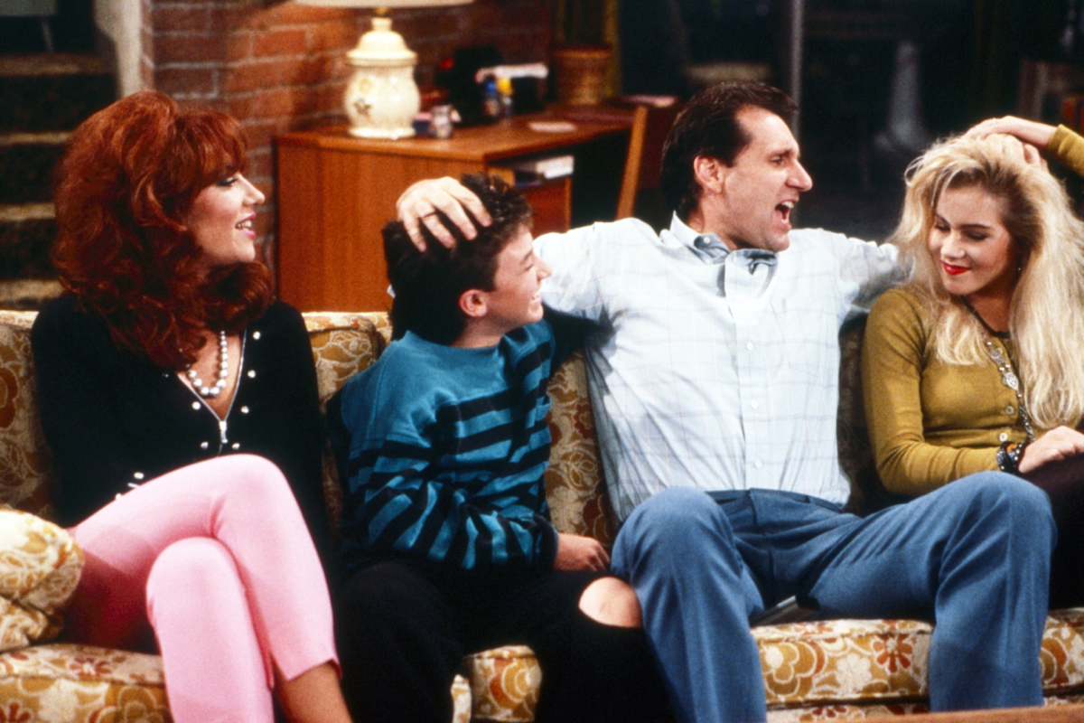 29 Years Ago Today: The Final Episode of "Married… with Children" Aired - A Look Back