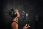RØDE NT1 Signature Series Large-Diaphragm Condenser Microphone with Shock Mount, Pop Filter and XLR Cable for Music Production, Vocal Recording, Streaming and Podcasting (Black) - Image 3