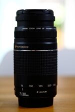 Canon EF 75-300mm f/4-5.6 III Telephoto Zoom Lens for Canon SLR Cameras - Image 3