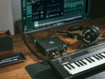 Yamaha 2-in/2-out USB-C Audio/MIDI Interface with 32-bit/192kHz Support, 2 combo Inputs, DSP-Powered Mixing/Effects, Steinberg Software Suite, Black URX22C - Image 7